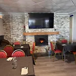El Cisne Hotel