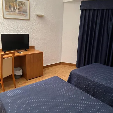 Hotell El Cisne Zaragoza