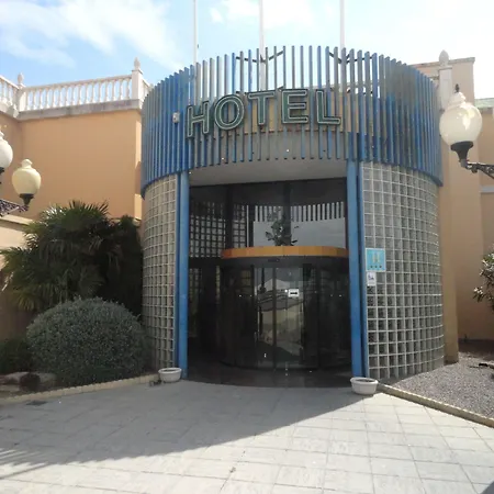 Hotel El Cisne 3*