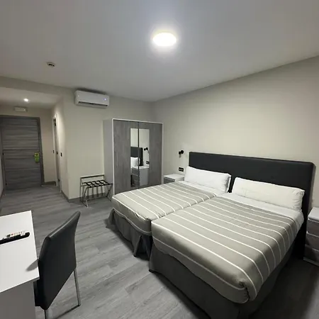 El Cisne Hotel
