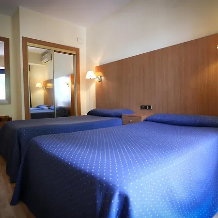 Hotel El Cisne - Parking Exterior Gratuito