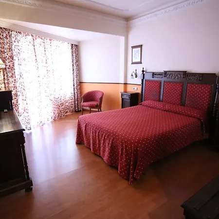Otel El Cisne Zaragoza