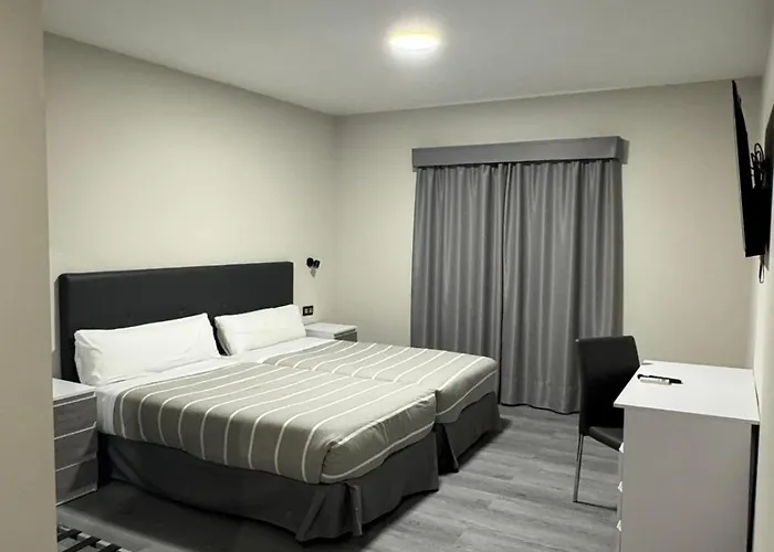 Hotel El Cisne Saragoça